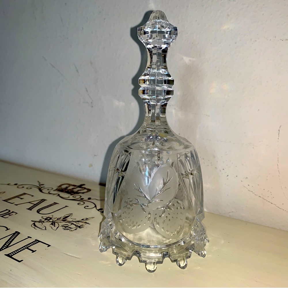 Strawberry lead clear crystal bell
